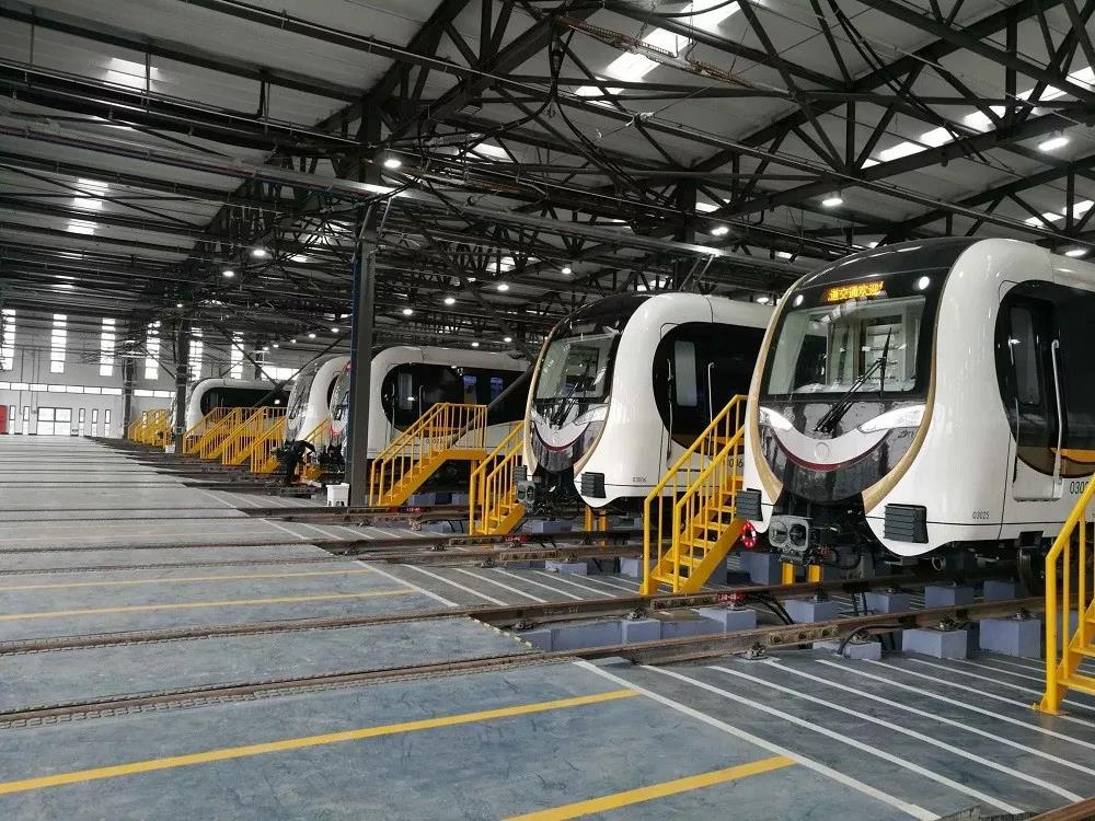 FPC之地鐵列車是如何運到軌道上的？相信很多人沒見過！